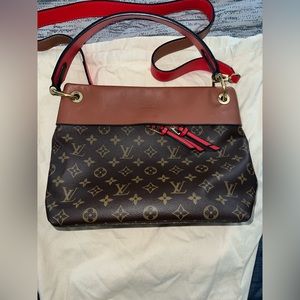 LOUIS VUITTON Monogram Tuileries Besace Caramel Rouge